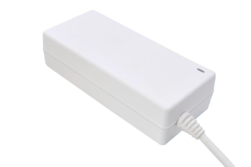 60W系列 醫(yī)療電源適配器