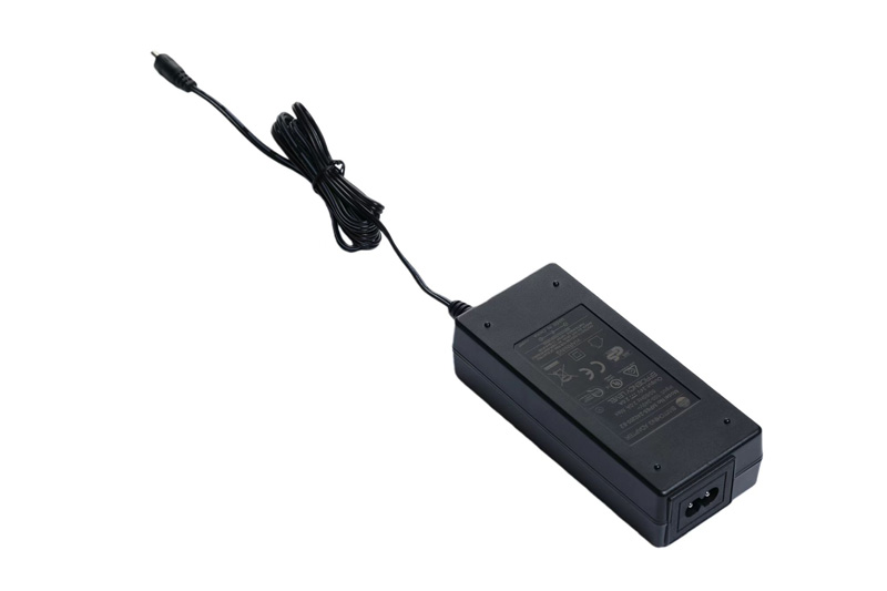 60W系列 醫(yī)療電源適配器