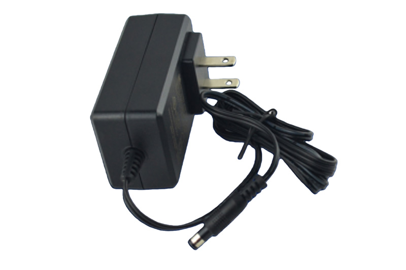 24W系列 醫(yī)療電源適配器